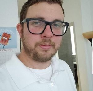 Meet your Posher, Daniel